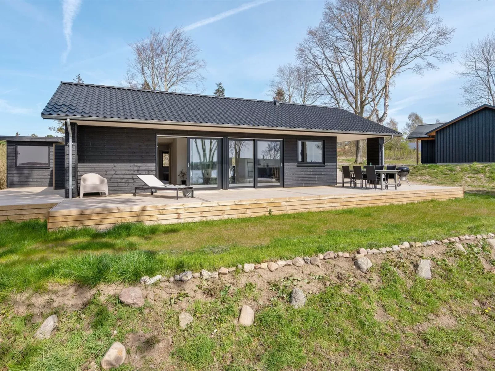 "Haley" - 150m from the sea-Buiten