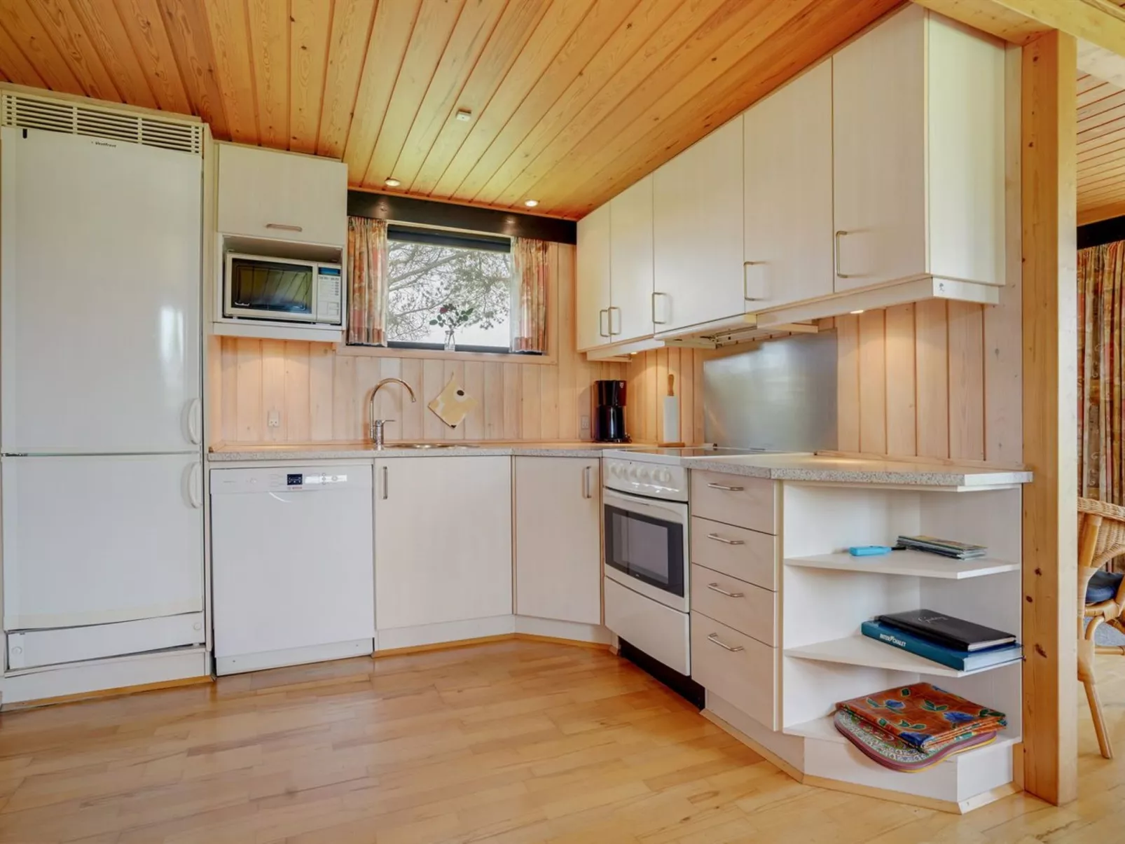 "Veljan" - 400m from the sea-Binnen