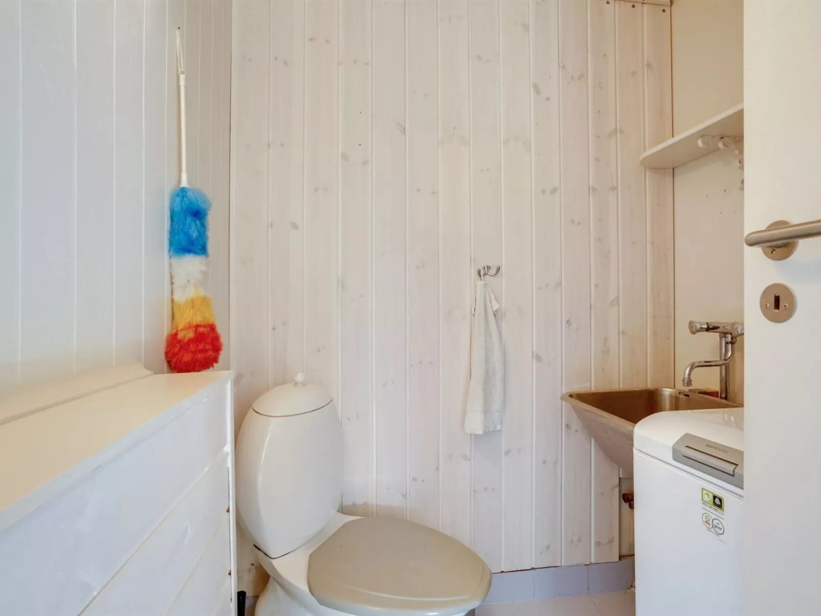 "Self" - 400m to the fjord-Binnen