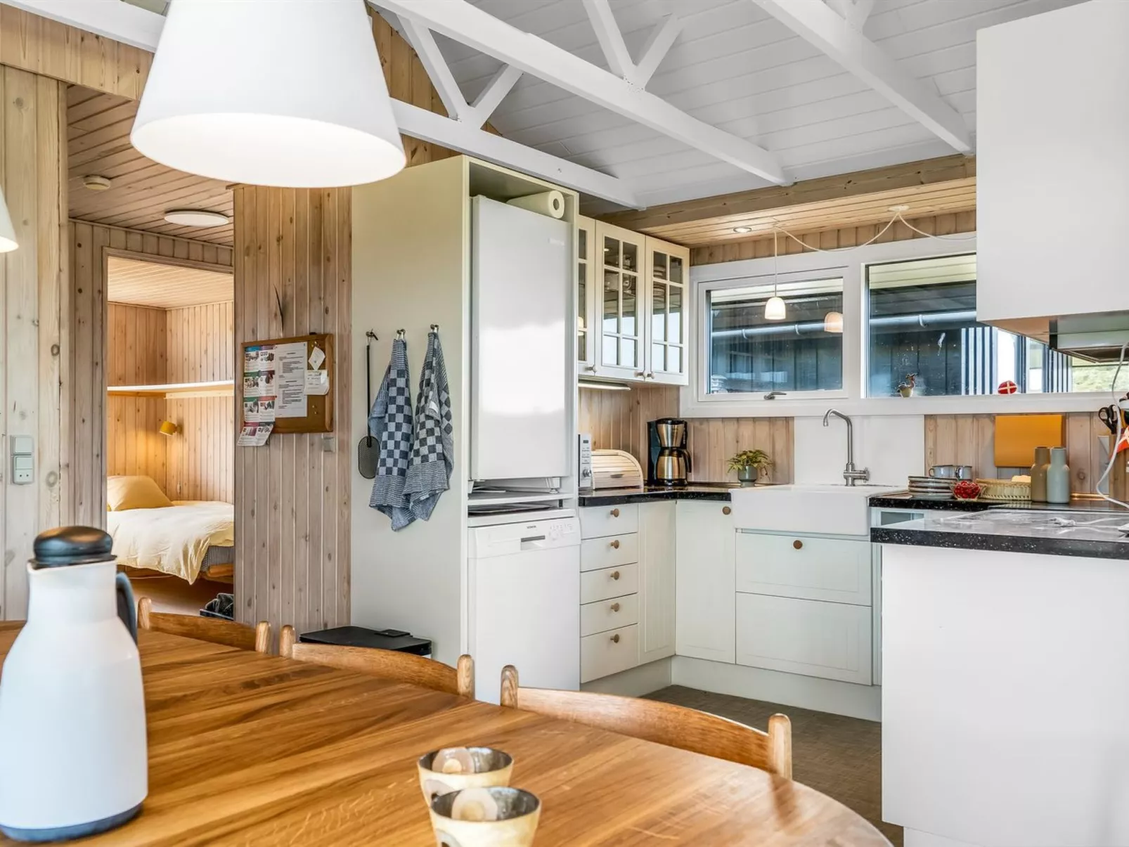 "Aatu" - 360m from the sea-Binnen