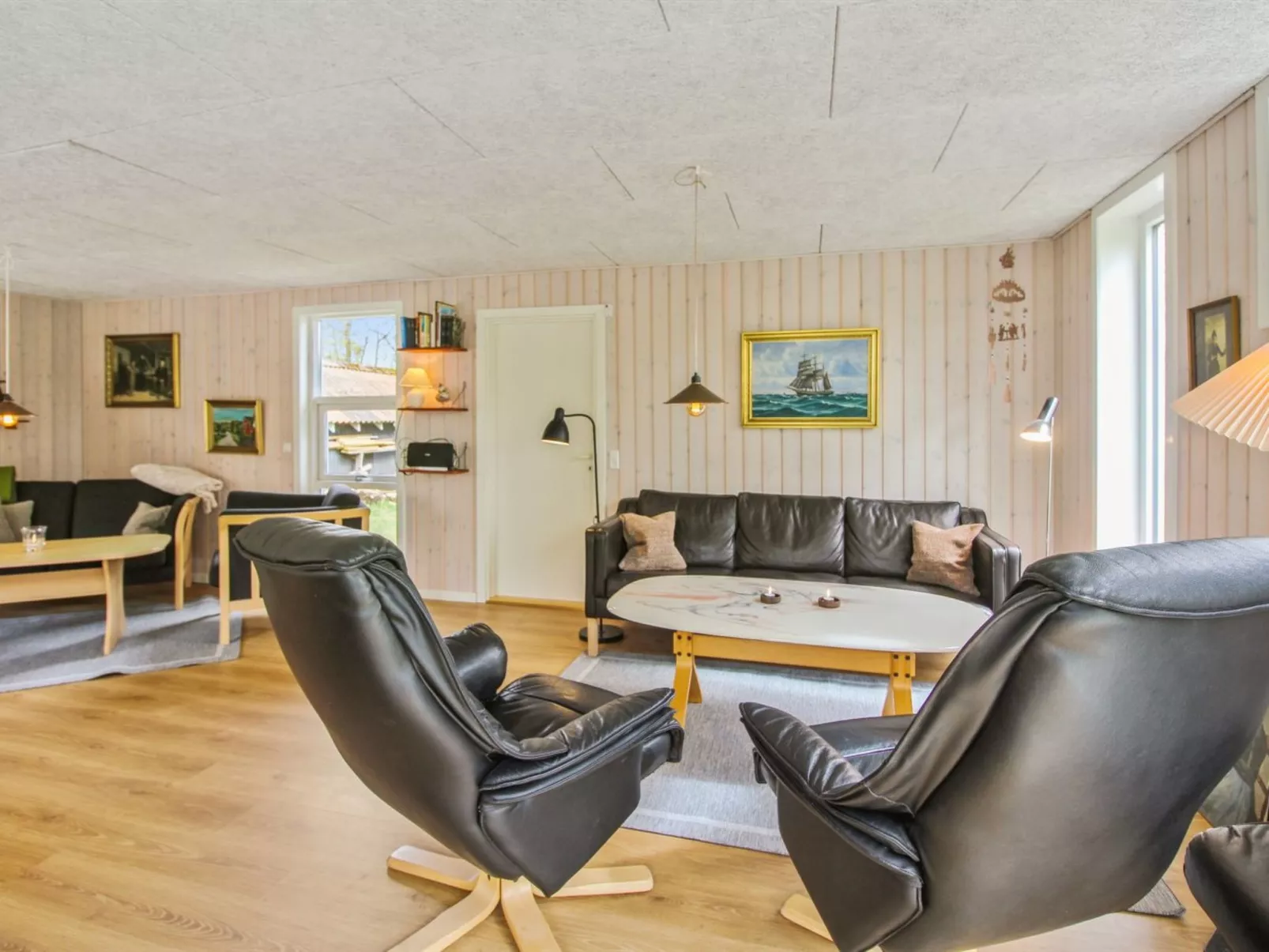 "Nielsine" - 1.5km from the sea-Binnen