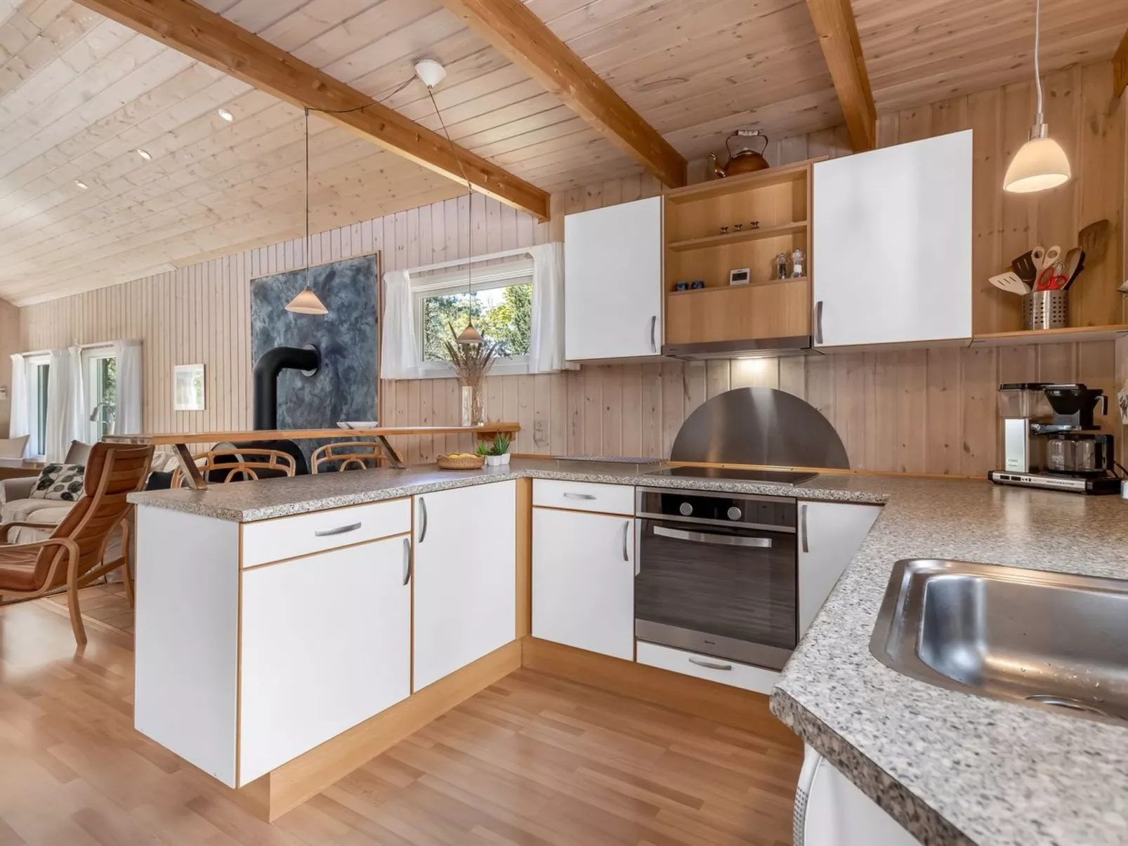 "Rustam" - 600m from the sea-Binnen