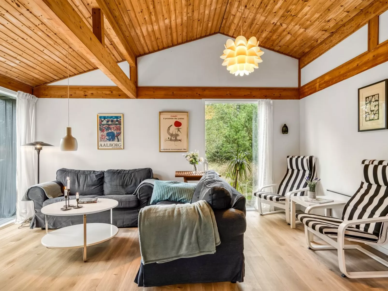 "Thomine" - 200m from the sea-Binnen