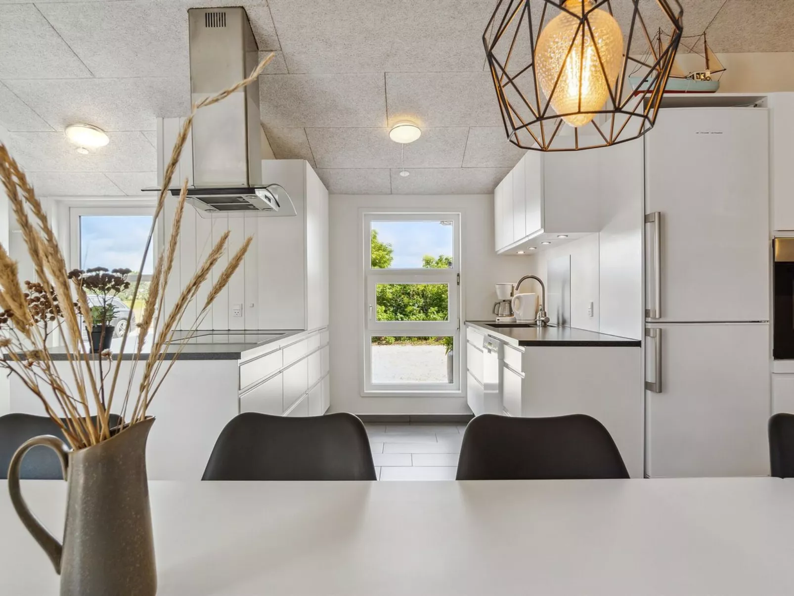 "Jonke" - 800m from the sea-Binnen