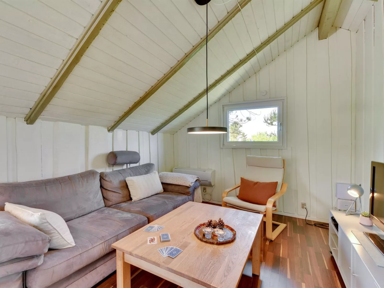 "Cornelia" - 100m to the fjord-Binnen