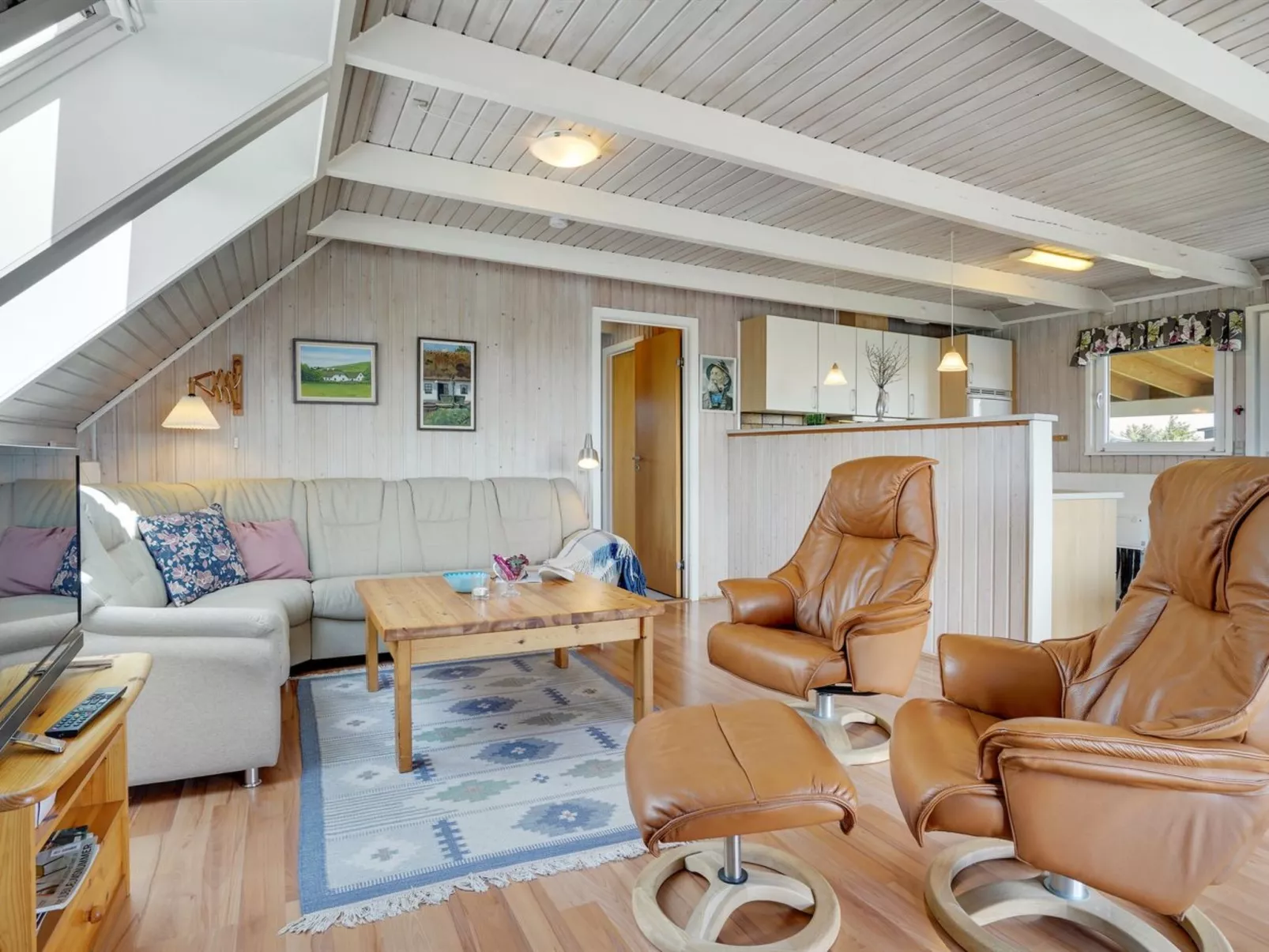 "Alleta" - 600m from the sea-Binnen