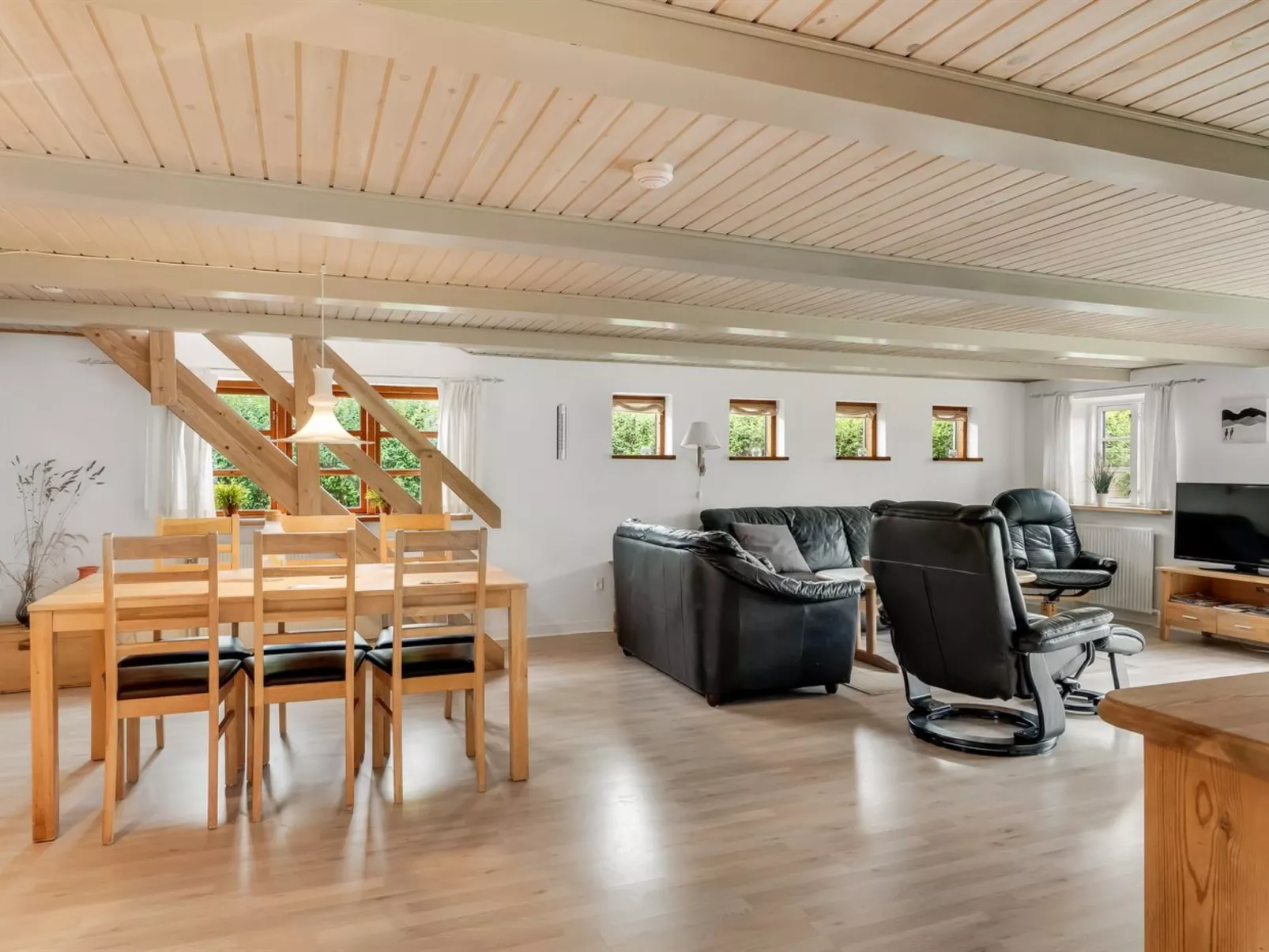 "Aliza" - 300m to the fjord-Binnen