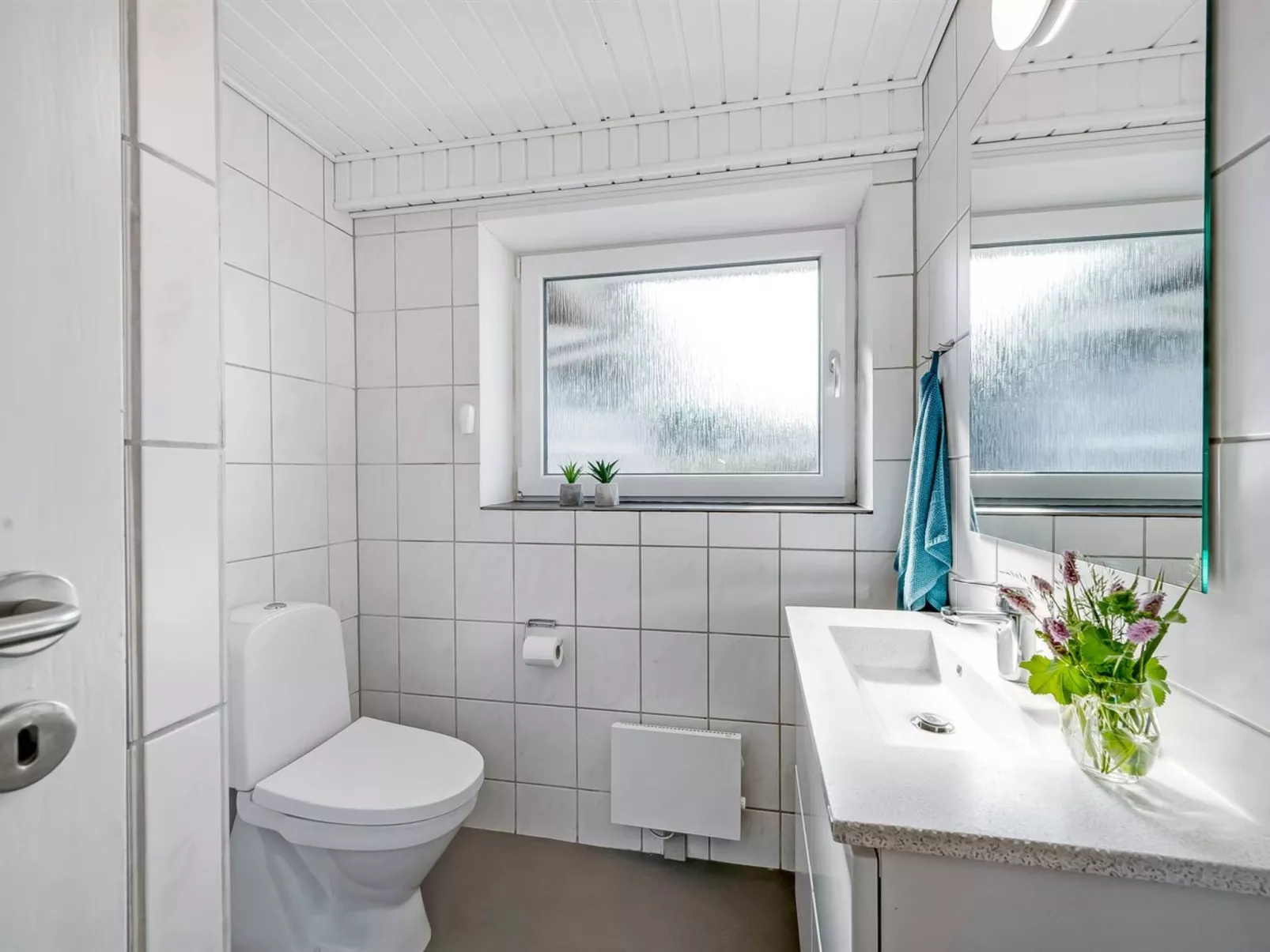 "Hillevi" - 200m from the sea-Binnen