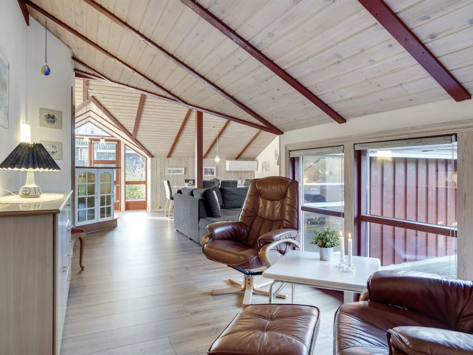 "Thurir" - 4km from the sea-Binnen