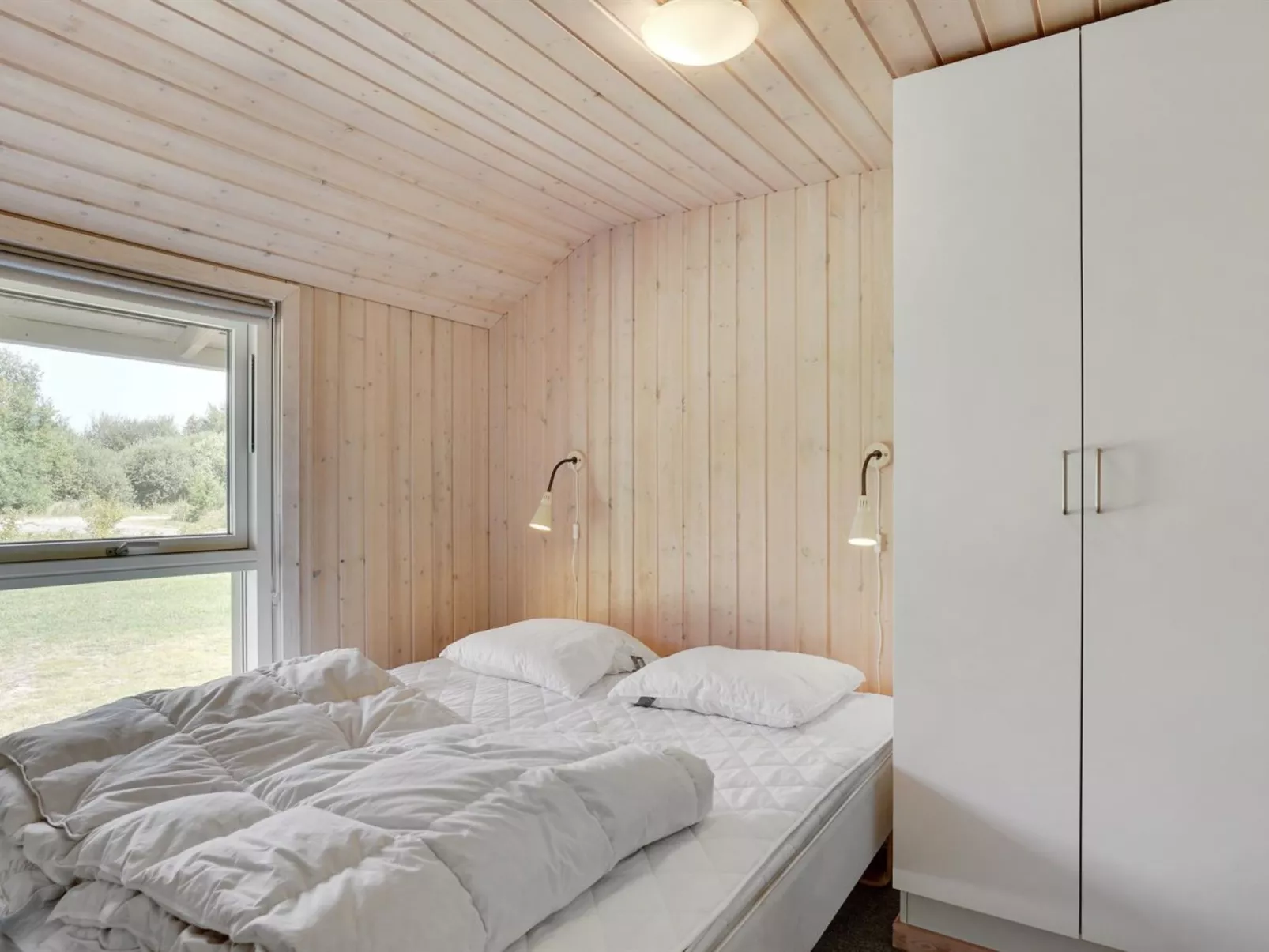 "Richard" - 4km from the sea-Binnen