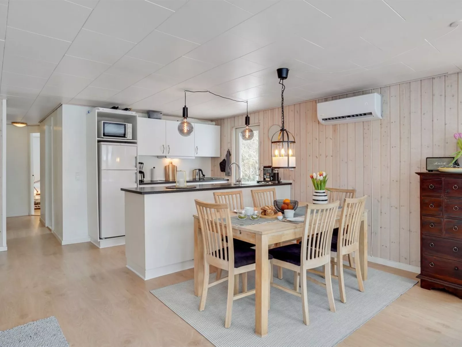 "Leefke" - 300m from the sea-Binnen