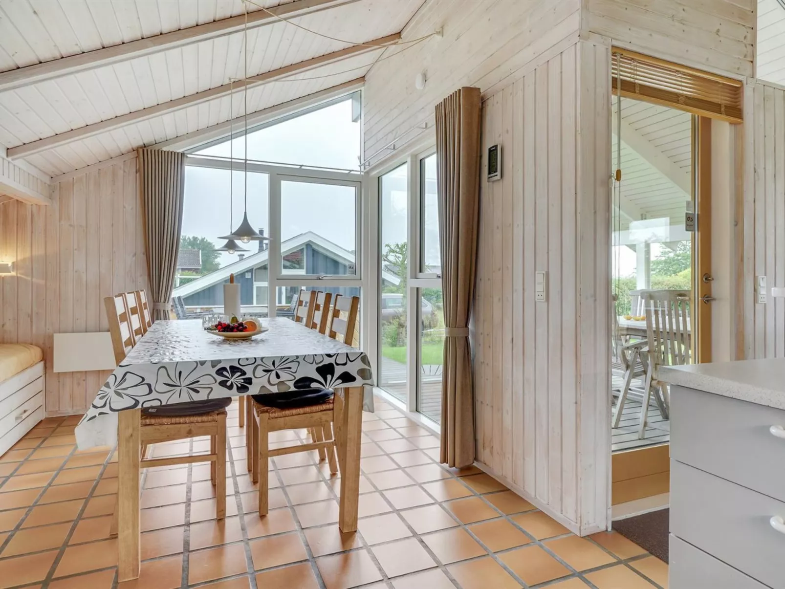 "Susse" - 400m to the fjord-Binnen