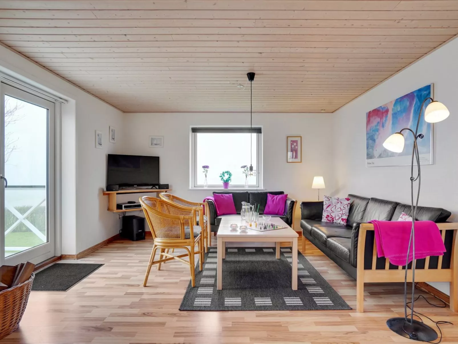 "Ambrosius" - 75m from the sea-Binnen