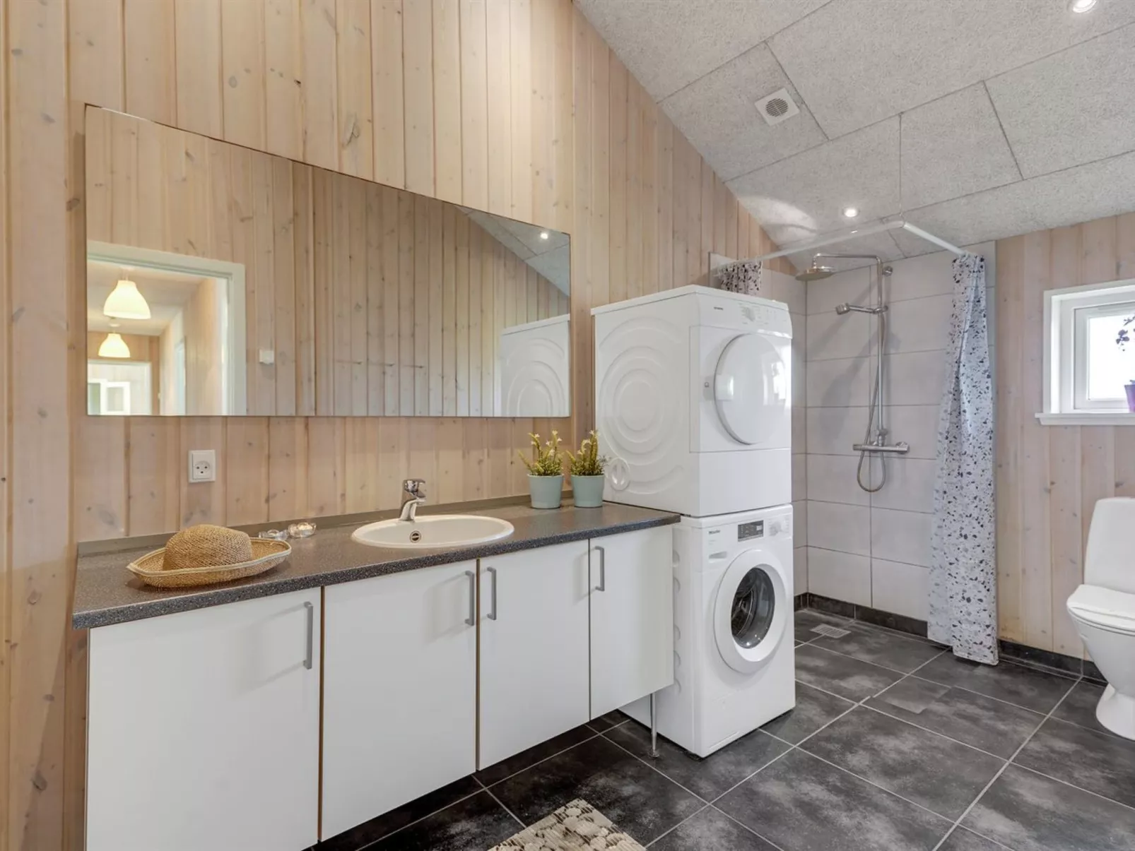 "Janita" - 800m from the sea-Binnen