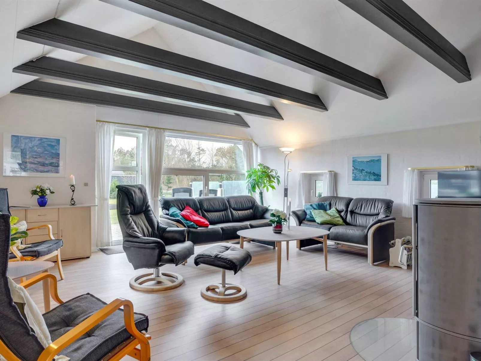 "Swening" - 2.1km from the sea-Binnen