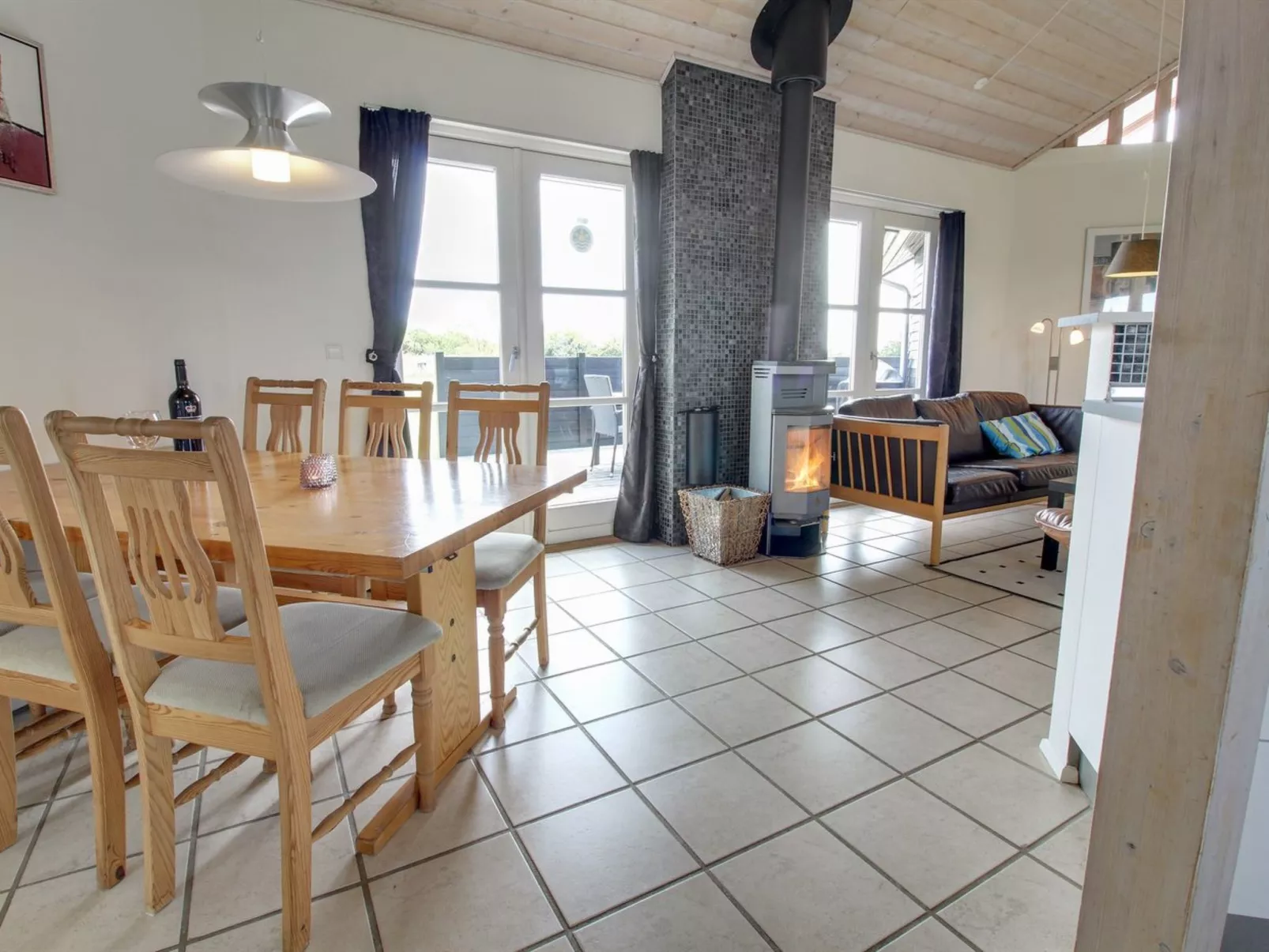 "Arnger" - 300m to the fjord-Binnen