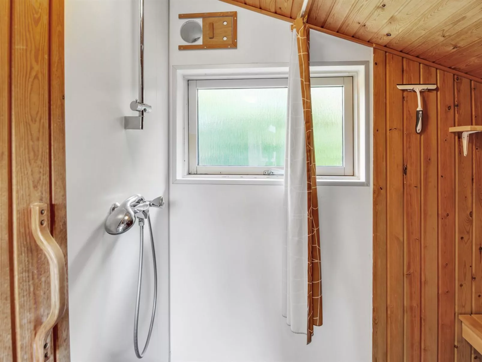 "Ludewiga" - 350m from the sea-Binnen