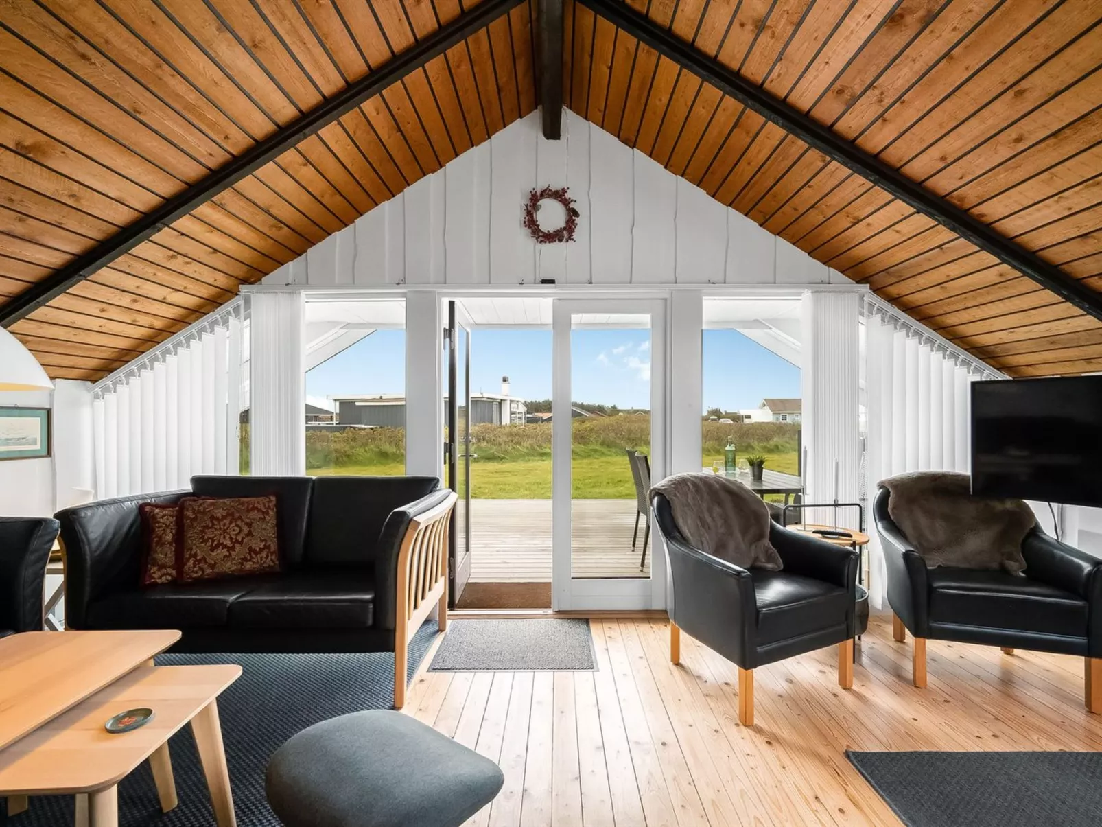 "Olesia" - 250m from the sea-Binnen