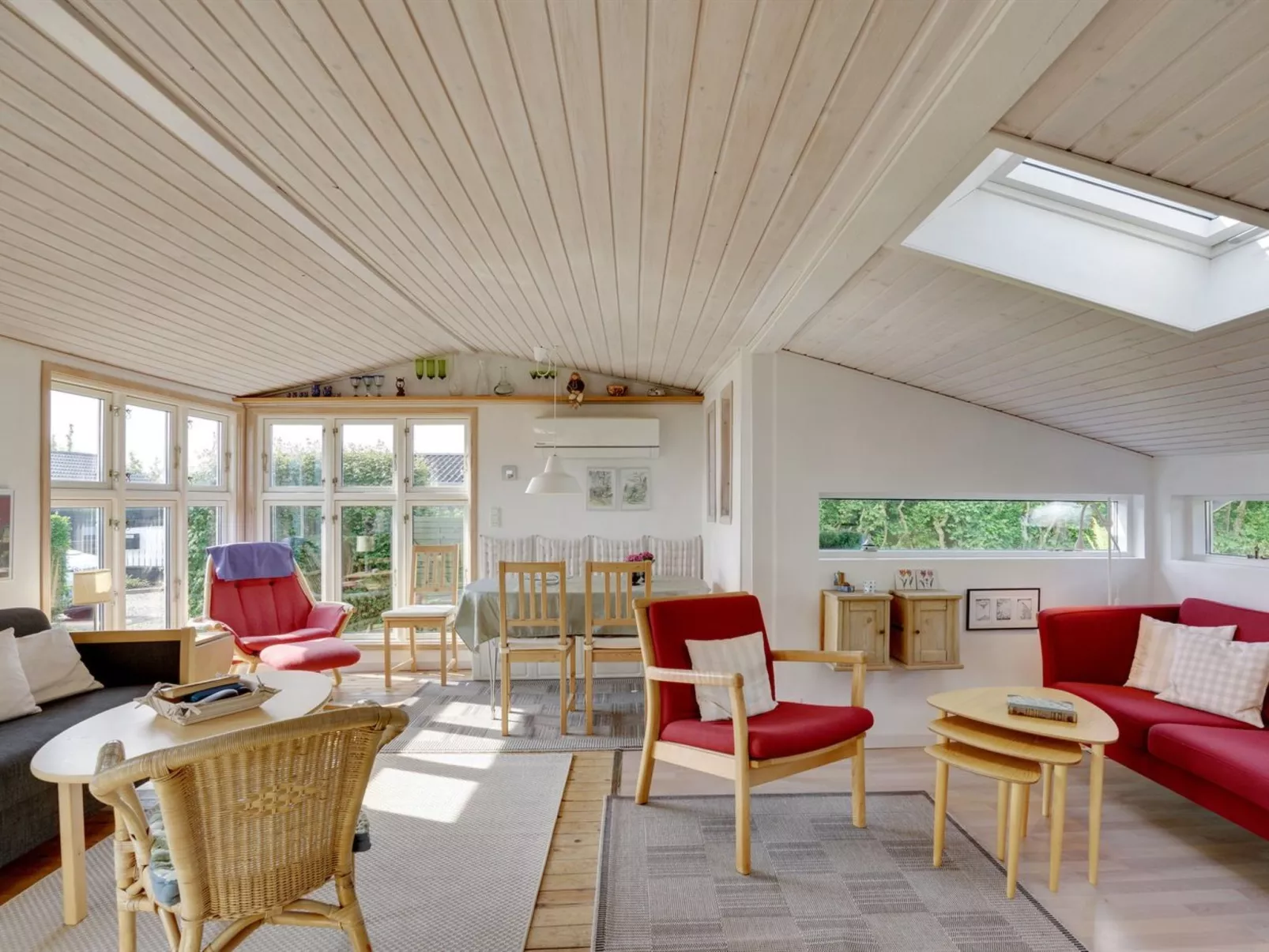 "Arnette" - 150m from the sea-Binnen