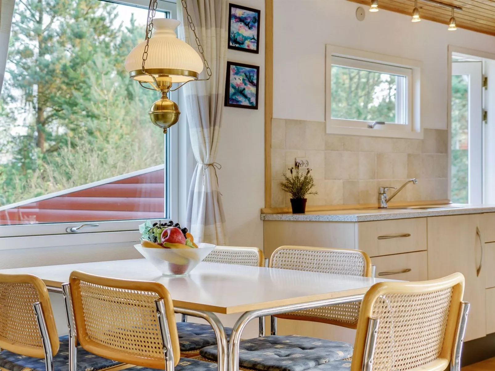 "Hilleborg" - 100m from the sea-Binnen