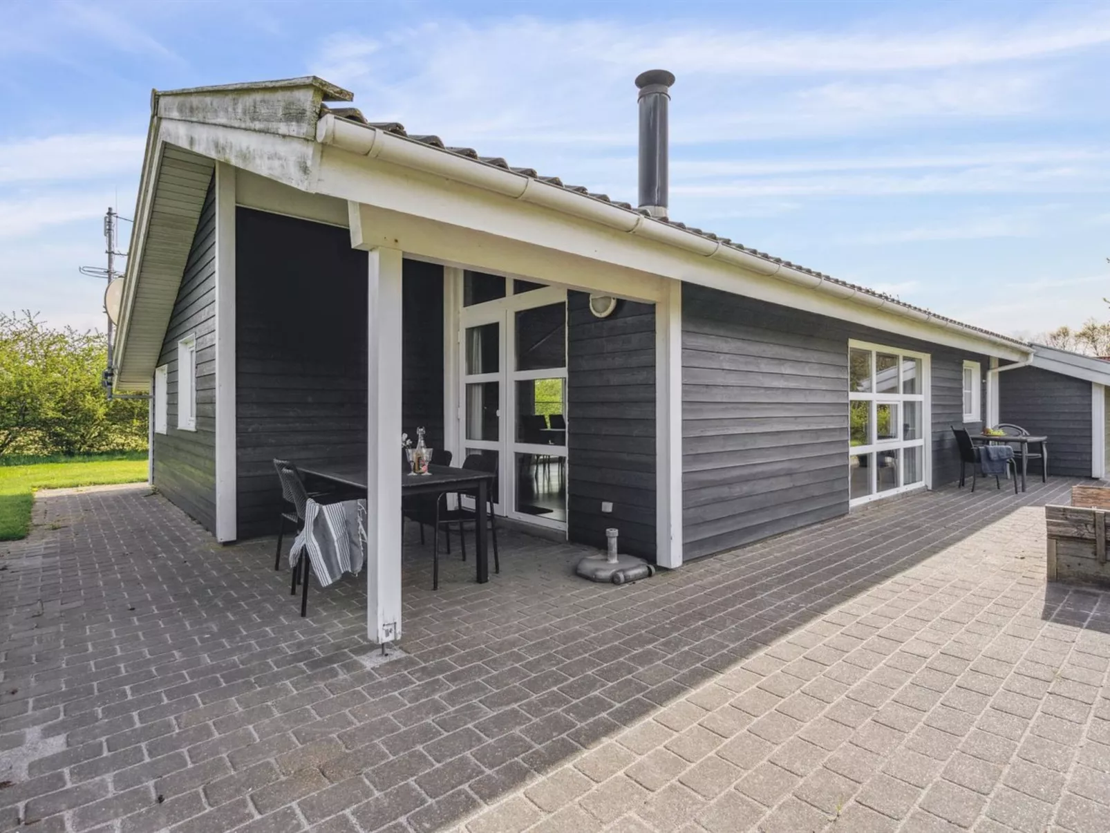 "Tinka" - 1.2km to the fjord-Buiten