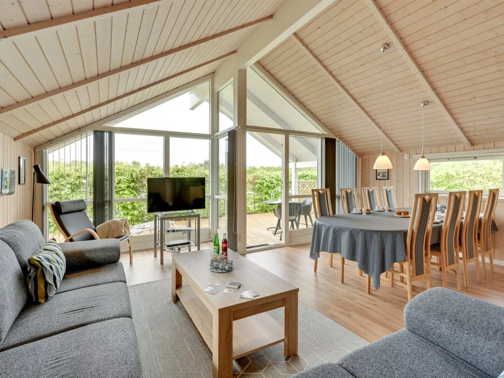 "Binna" - 1.2km to the fjord-Binnen