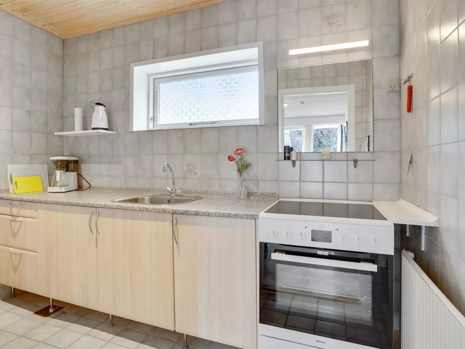 "Arne" - 20km from the sea-Binnen