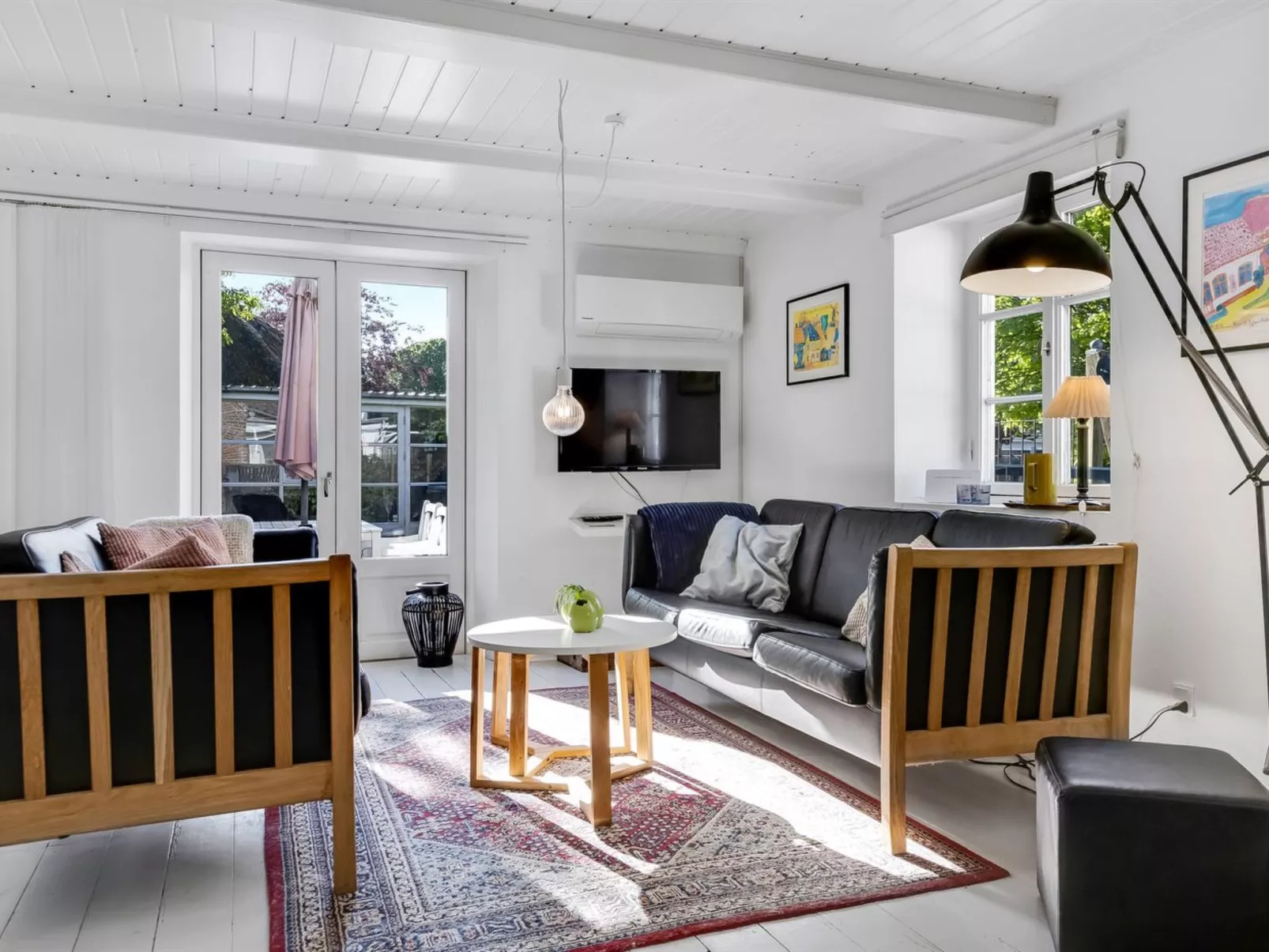 "Elma" - 24km from the sea-Binnen