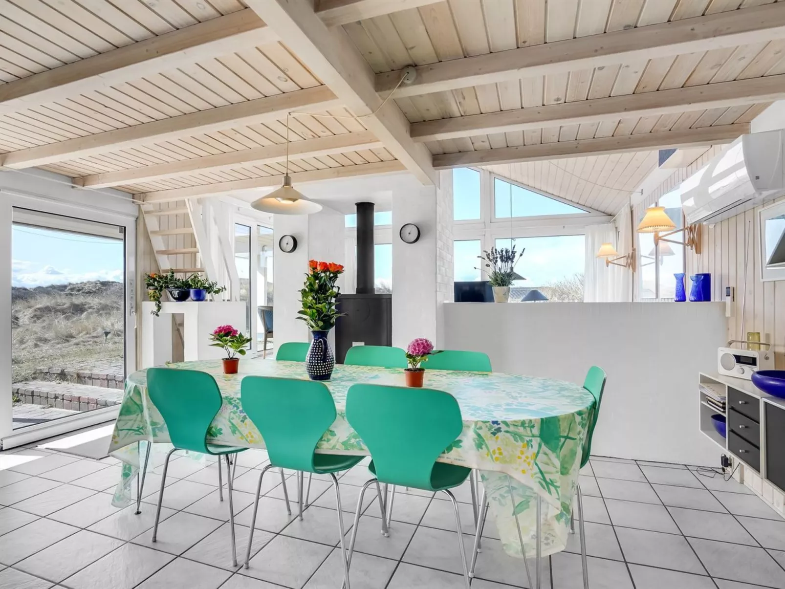 "Ritha" - 350m from the sea-Binnen