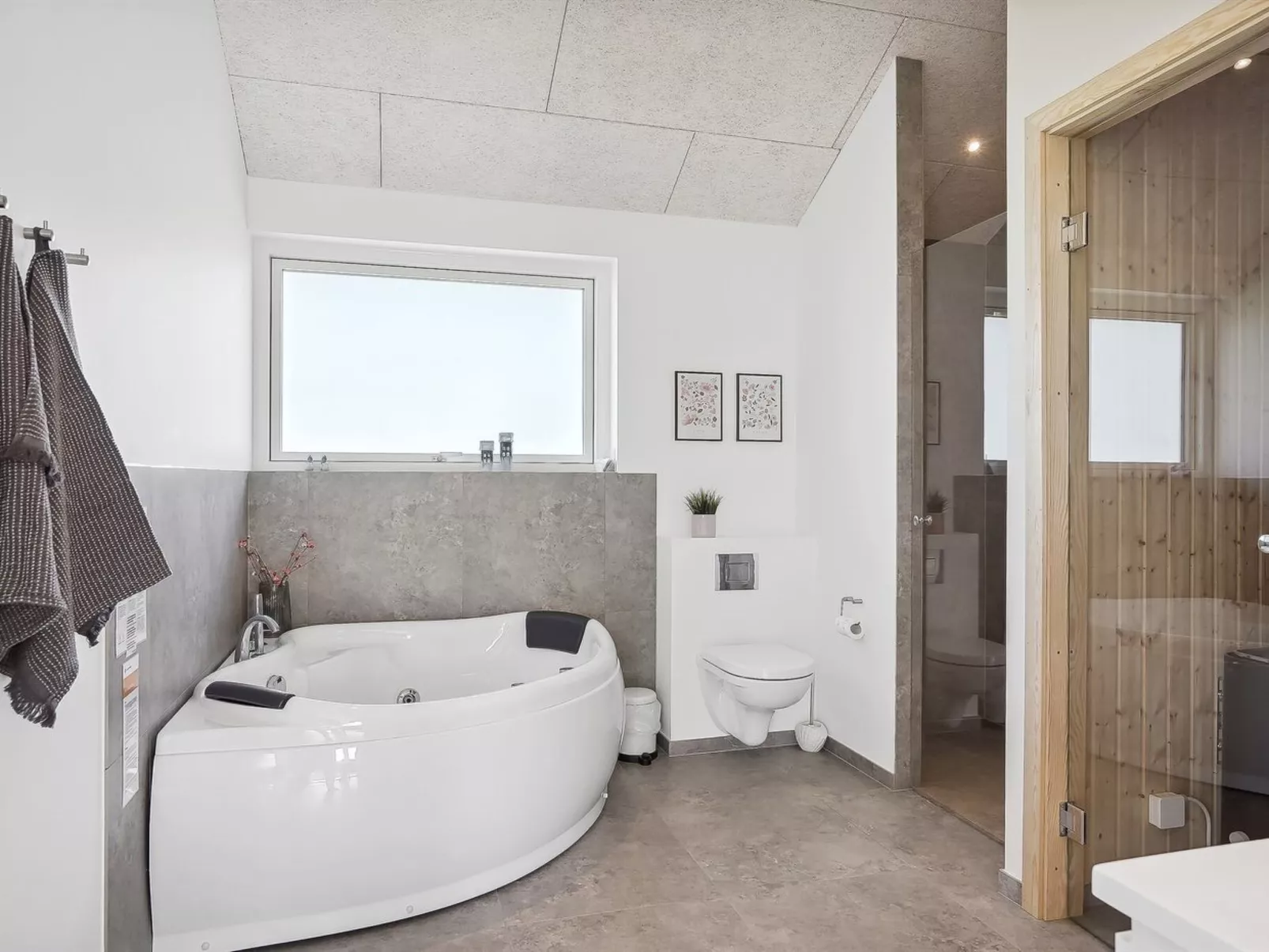 "Fredrika" - 1.5km from the sea-Binnen