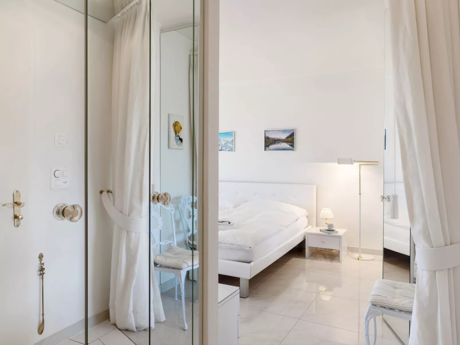 Marigny Dent-Blanche 9-8-Binnen