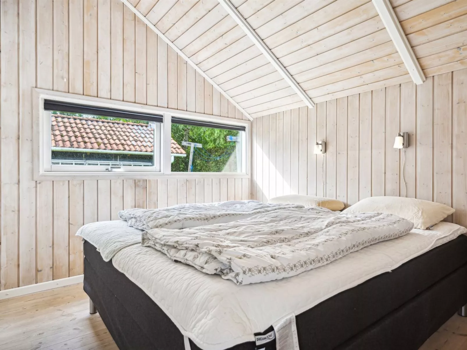 "Frosina" - 300m from the sea-Binnen