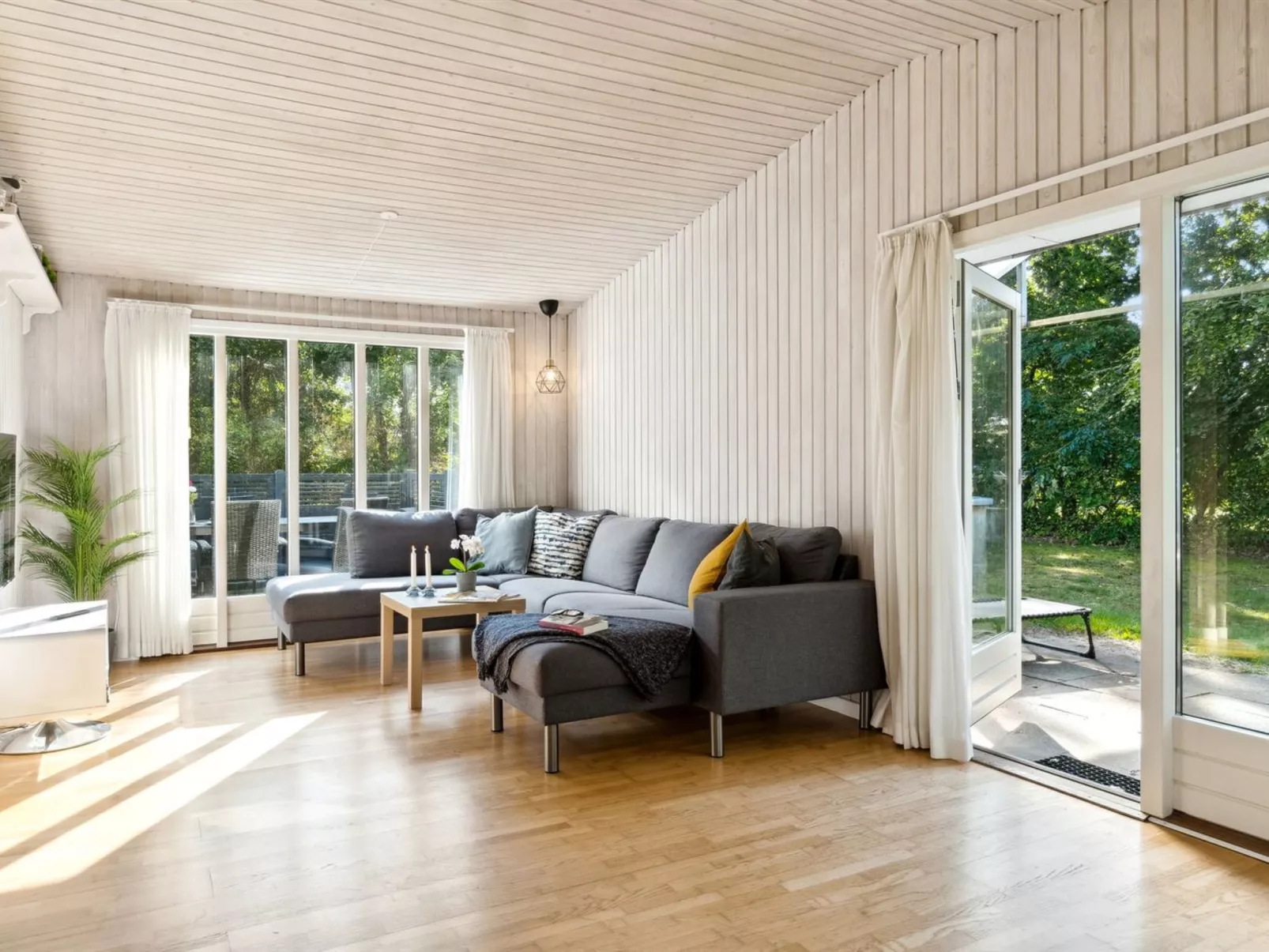 "Arwin" - 200m from the sea-Binnen