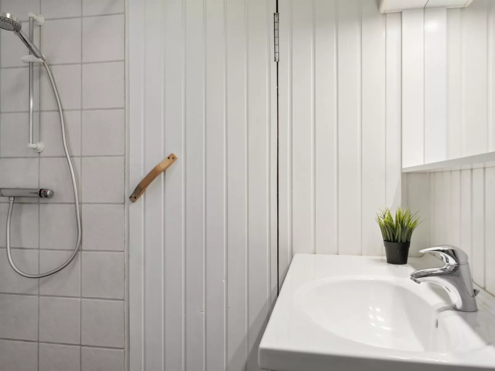 "Alkmar" -  from the sea-Binnen