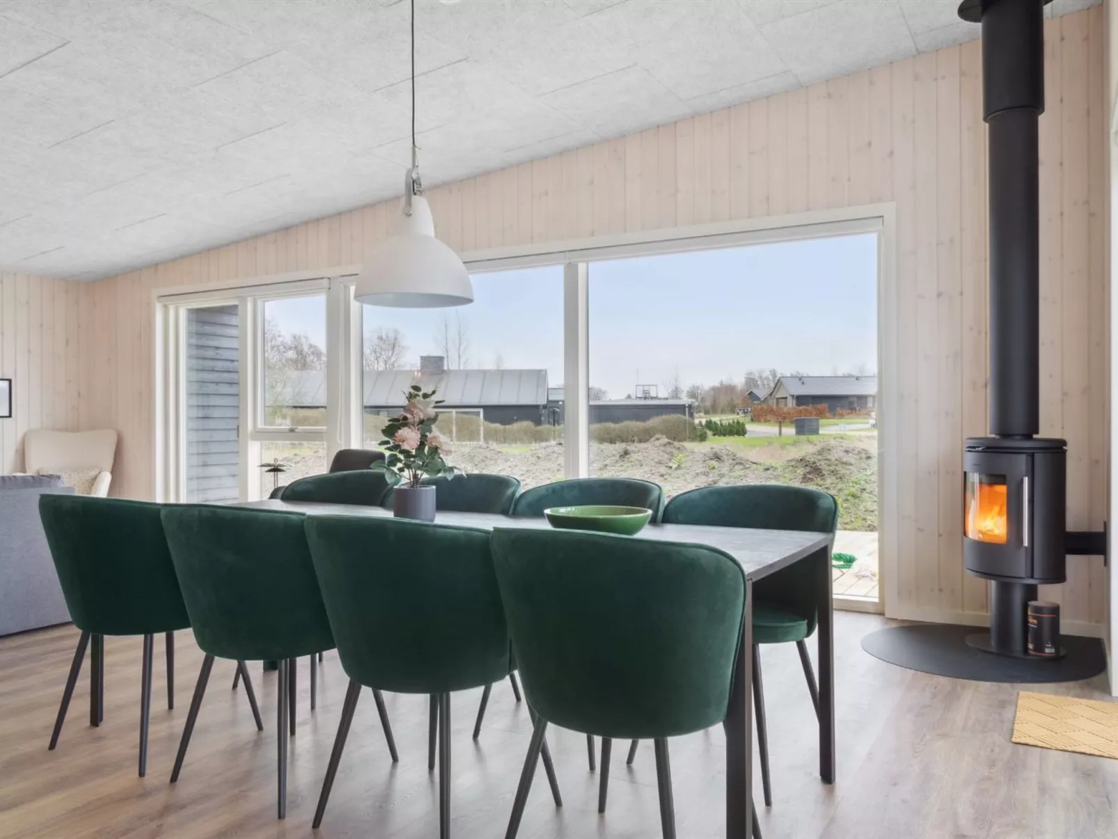 "Harrieth" - 300m from the sea-Binnen