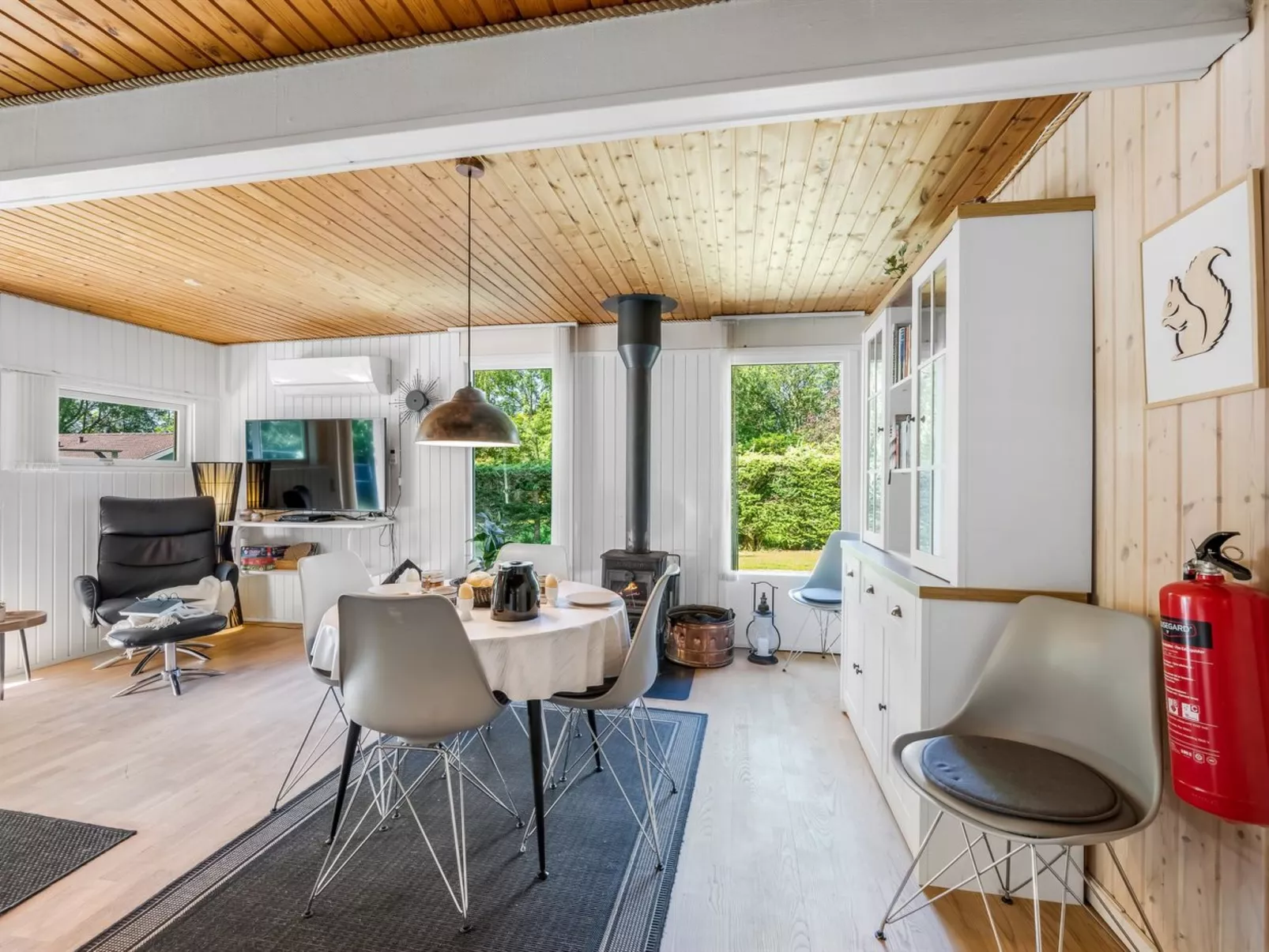 "Meo" - 30km from the sea-Binnen