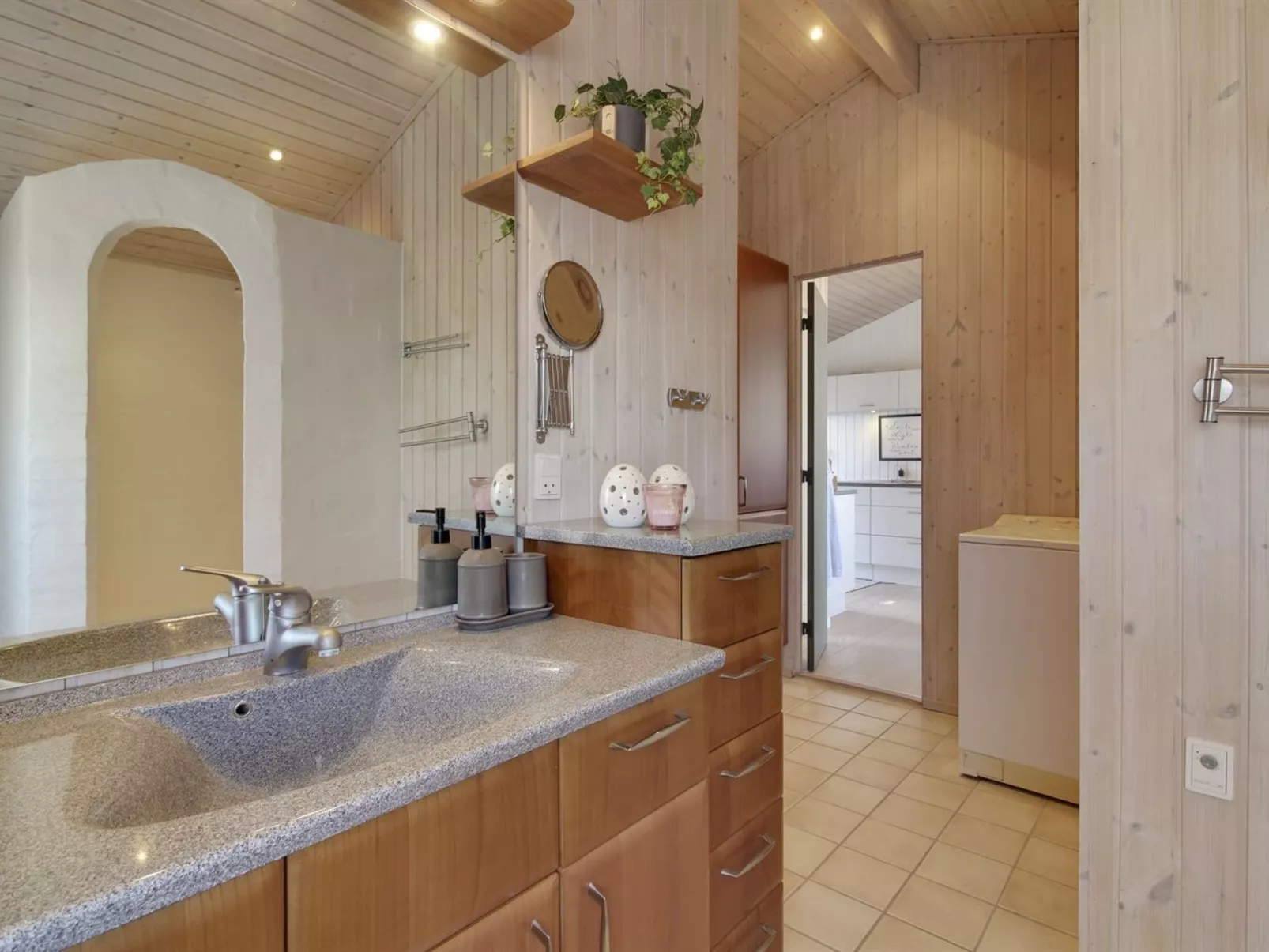 "Fridhild" - 875m from the sea-Binnen