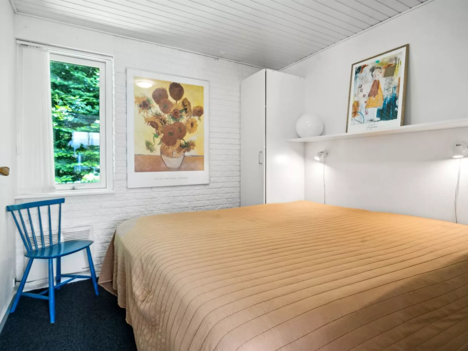 "Ingebrit" - 7km from the sea-Binnen