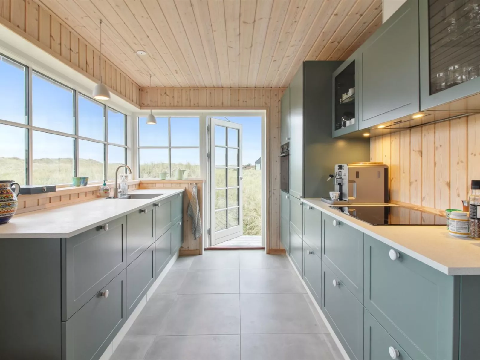 "Merina" - 150m from the sea-Binnen