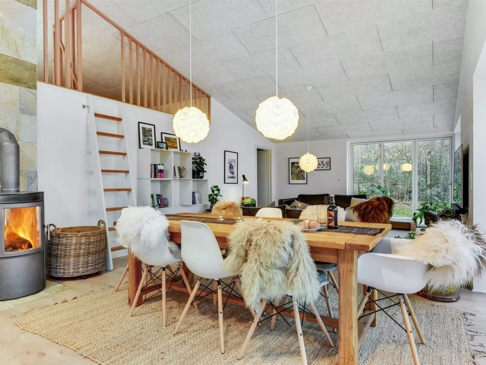 "Lika" - 25m to the fjord-Binnen