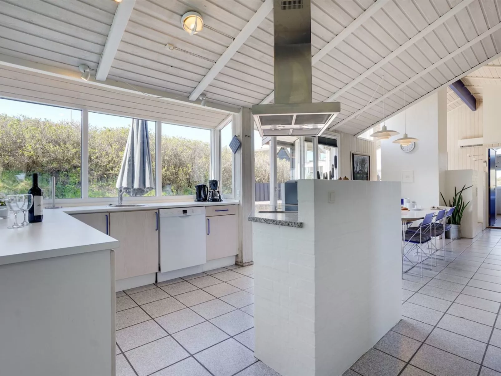 "Dijana" - 150m from the sea-Binnen