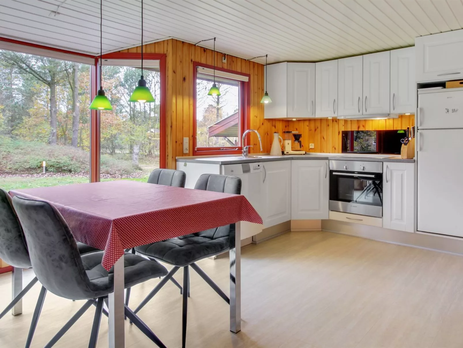 "Gunsten" - 2.3km from the sea-Binnen