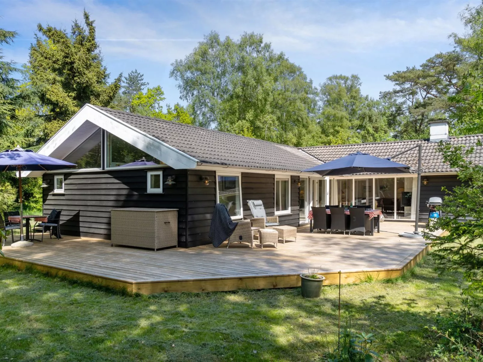 "Amina" - 1.1km from the sea-Buiten