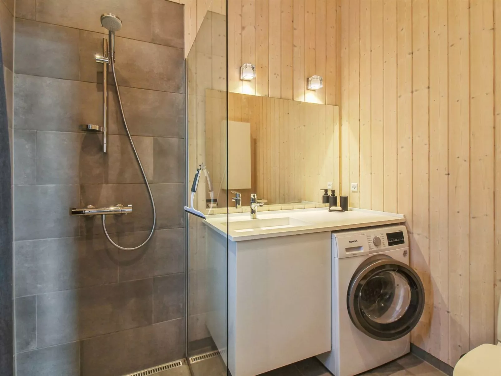 "Ascan" - 600m from the sea-Binnen