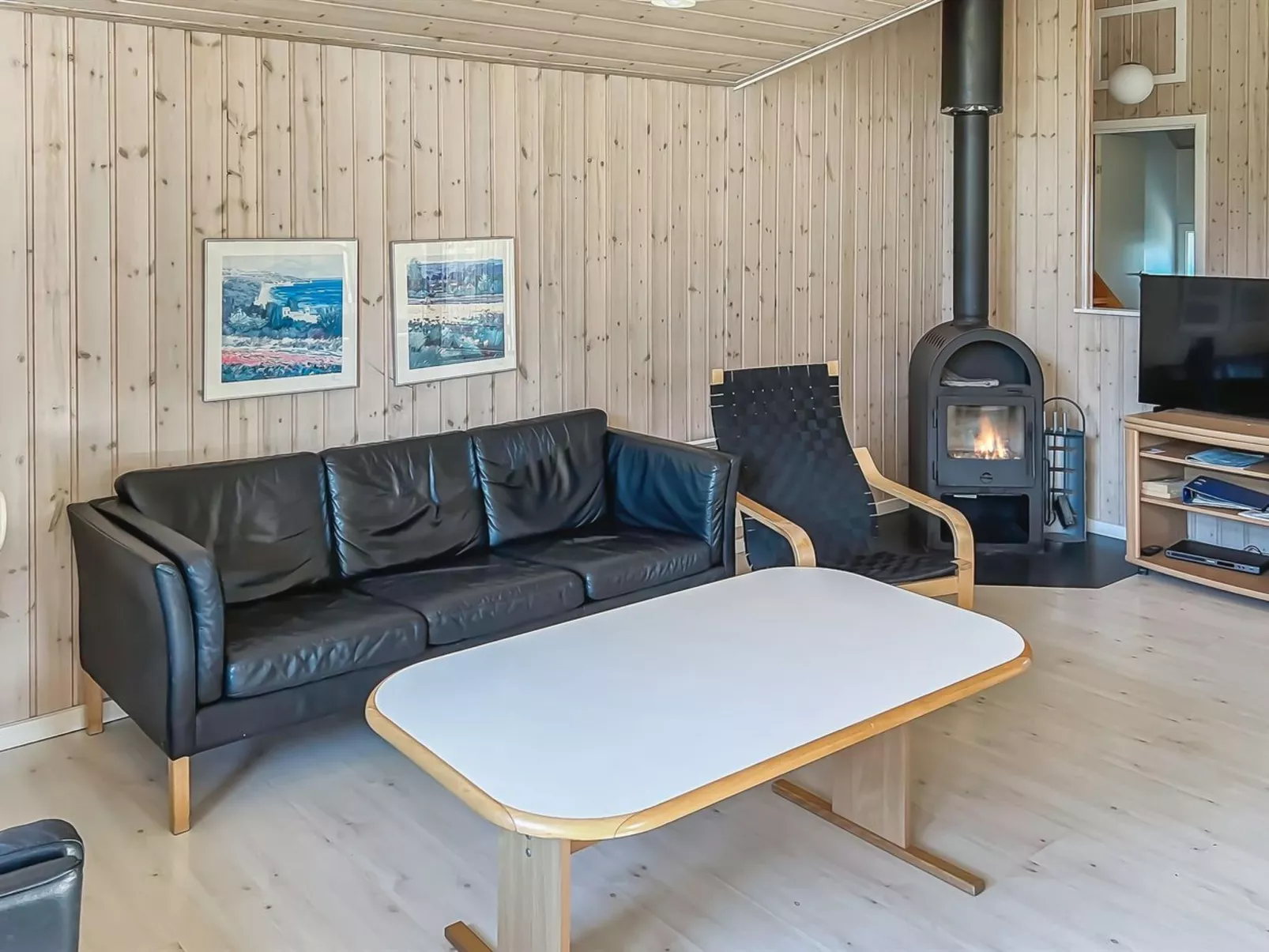 "Fredrike" - 500m from the sea-Binnen