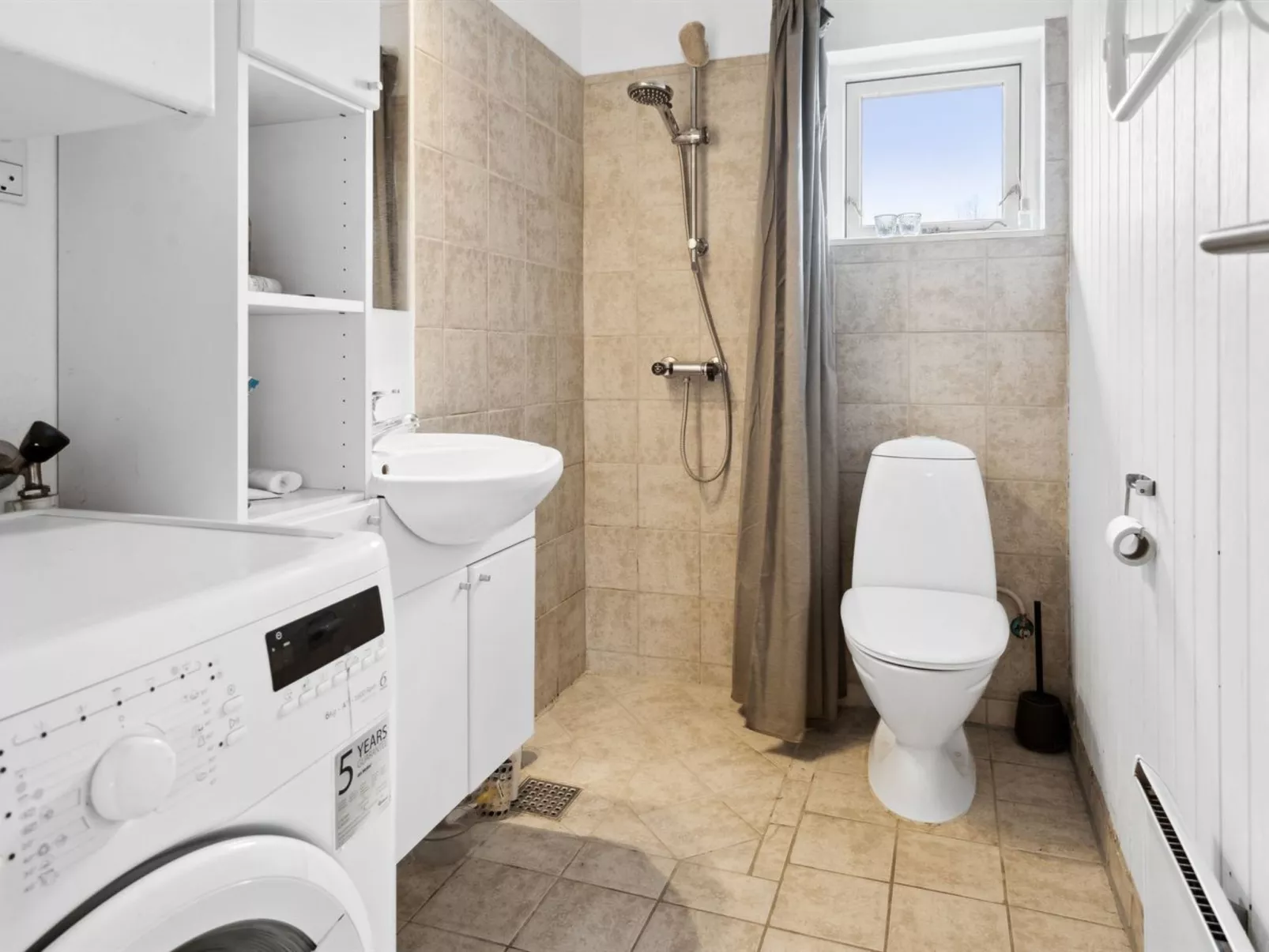 "Ritha" - 175m from the sea-Binnen