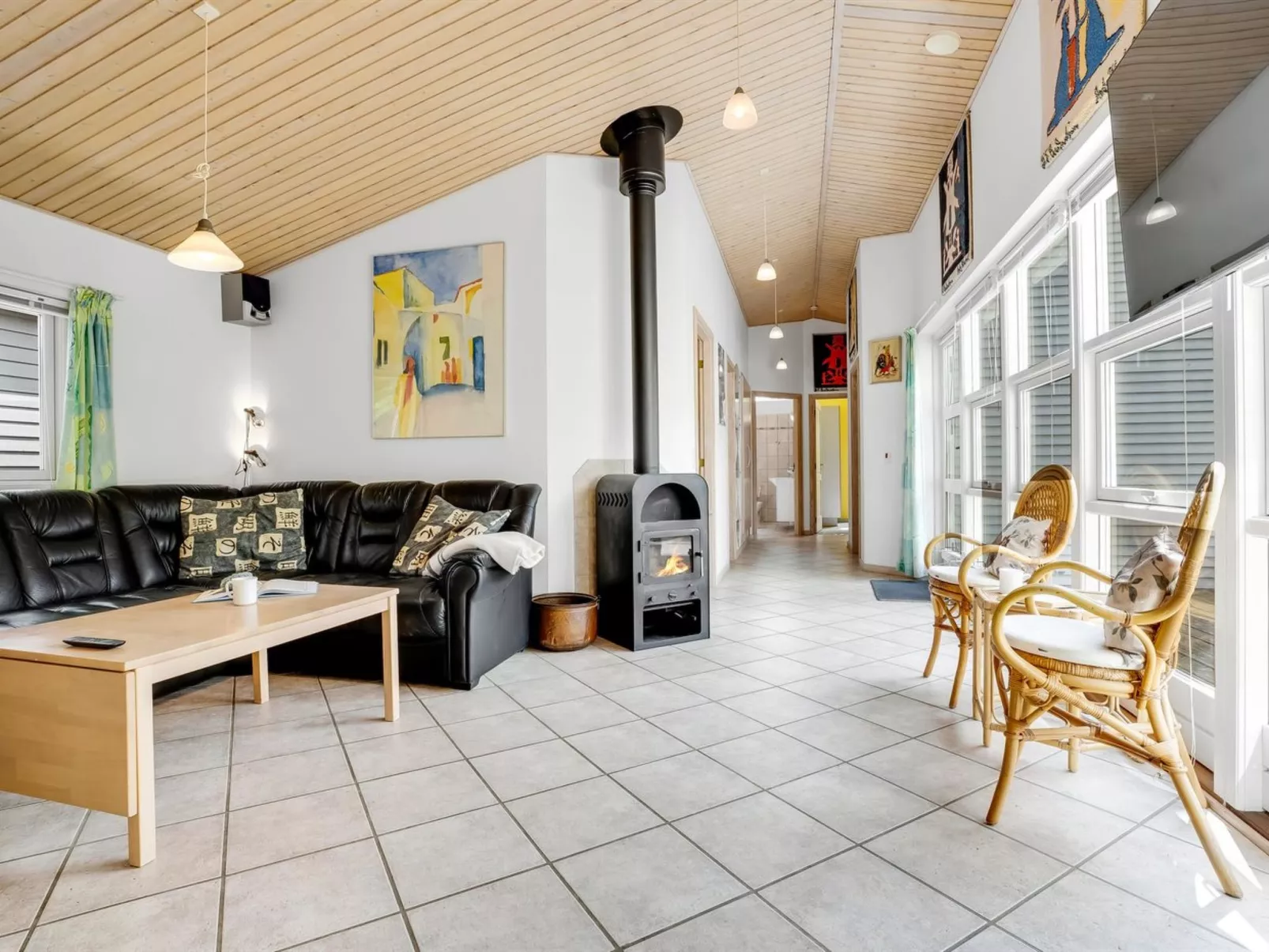 "Gravers" - 100m from the sea-Binnen