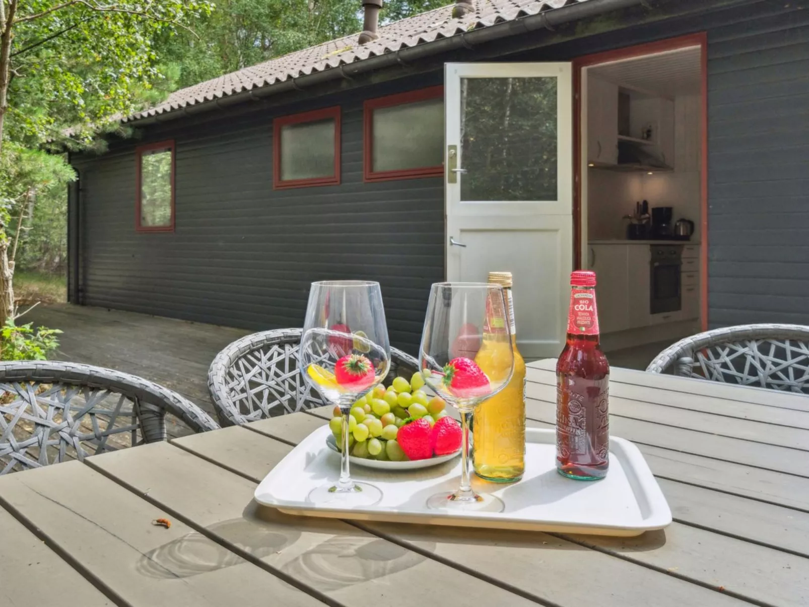 "Clementine" - 1.2km from the sea-Buiten