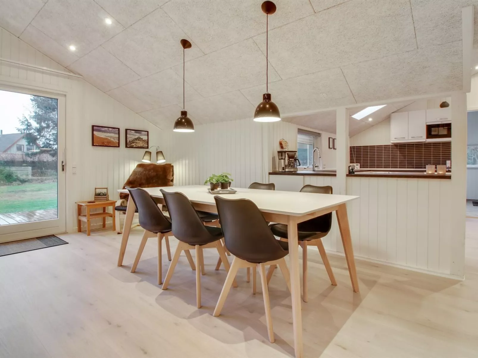 "Ria" - 250m from the sea-Binnen