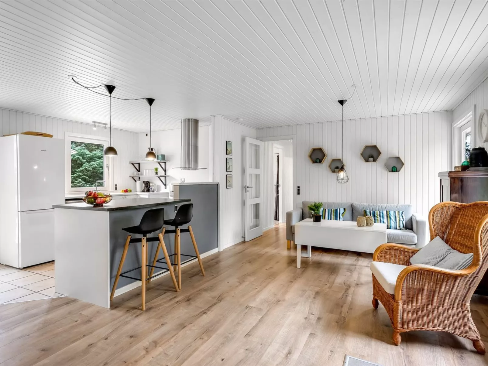 "Eleni" - 2.5km from the sea-Binnen